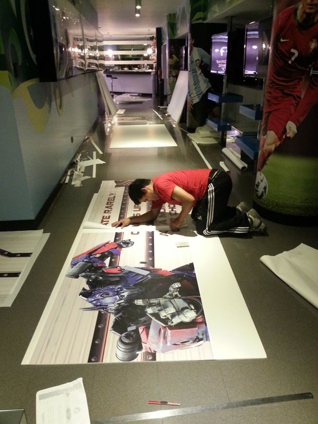 Rotulación - montaje de vinilos en Barcelona