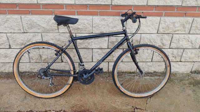 BICICLETA DE MONTAÑA 18 VELOCIDADES