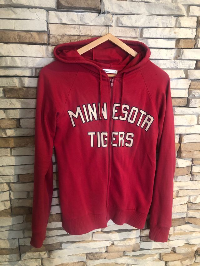 Sudadera roja con cremallera y capucha talla S