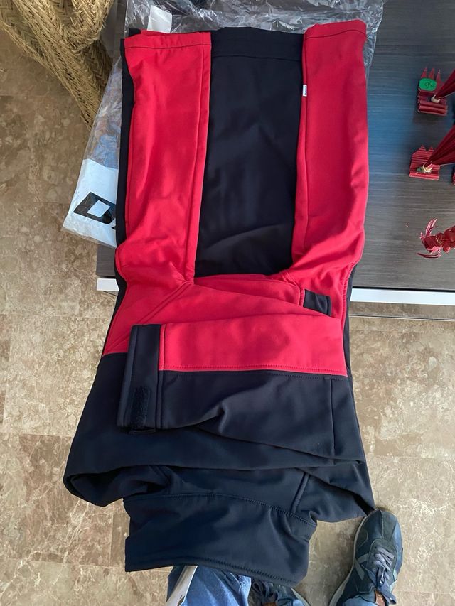 Chaqueta Shoffsel corta vientos( S,M, y XXL)