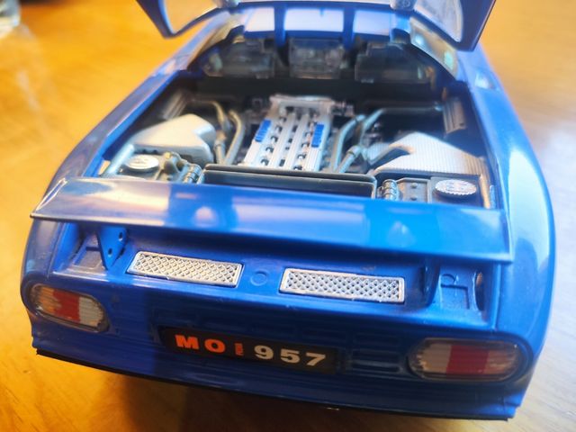 Bugatti 11gb 1991 escala 1/18