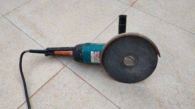 Radial Makita