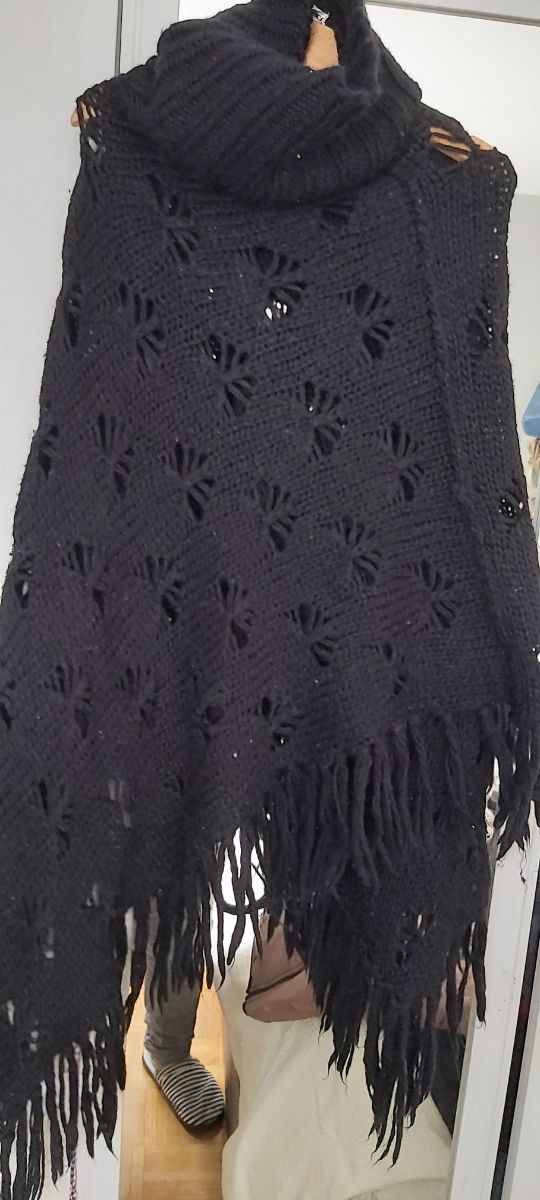 poncho negro talla unica