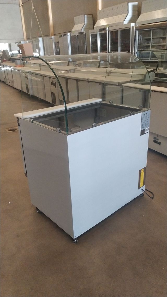 mesa refrigerada de preparación de 900mm