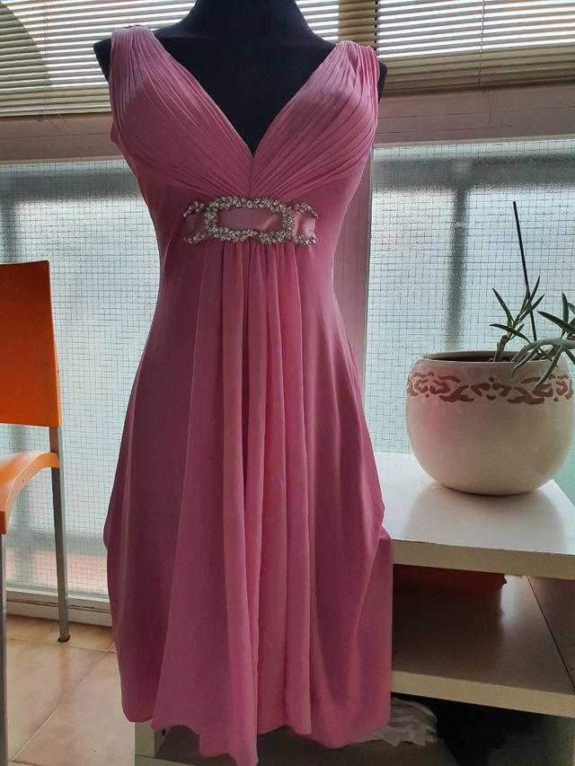 Collar rígido plata/rubíes Unalba y Vestido Faust