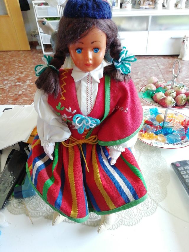 bonita muñeca comprada en Madeira portugal