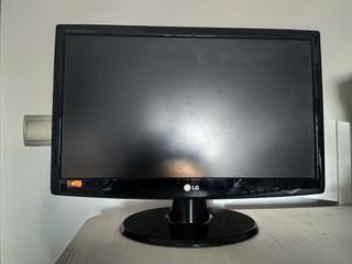 Monitor LG FLATRON W2243S de segunda mano por 60 EUR en Barcelona en  WALLAPOP