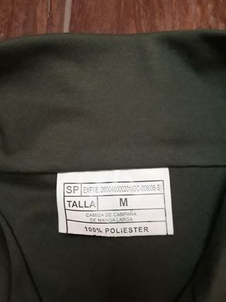 Camiseta termica militar de campaña de segunda mano por 5 EUR en Zapata en  WALLAPOP