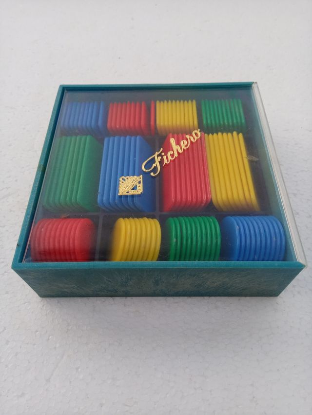 Caja Fichas