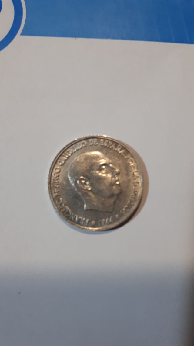 Moneda de 0.50 céntimos de Franco de 1966.