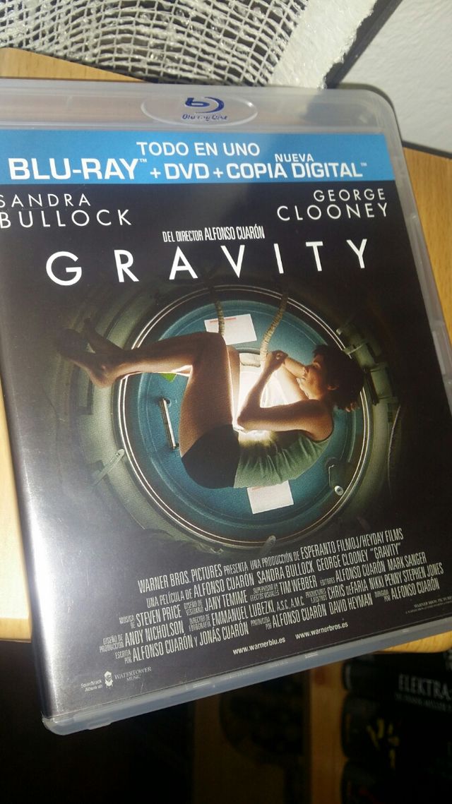 GRAVITY BLU-RAY + DVD