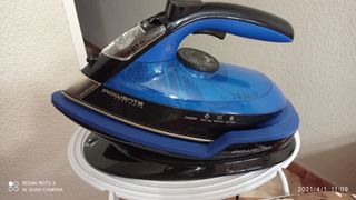 Plancha sin cable ROWENTA.. de segunda mano por 25 EUR en La Fortuna en  WALLAPOP