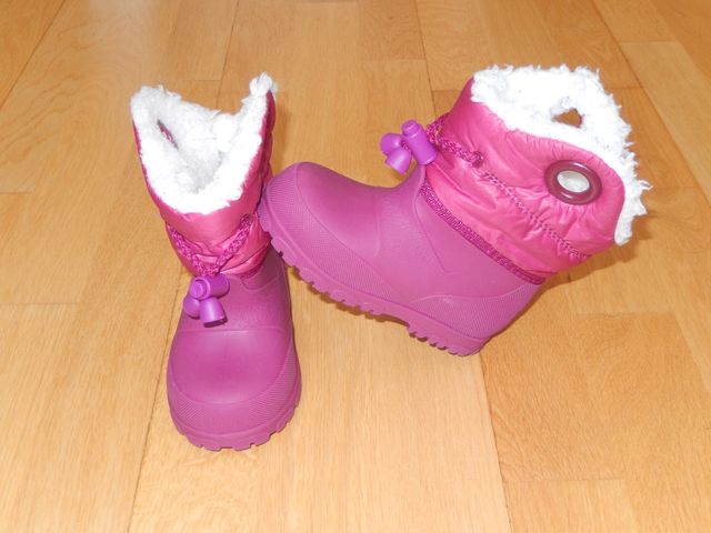 Botas Nieve Bebe Nina 21 Decathlon De Segunda Mano Por 7 5 En Burgos En Wallapop