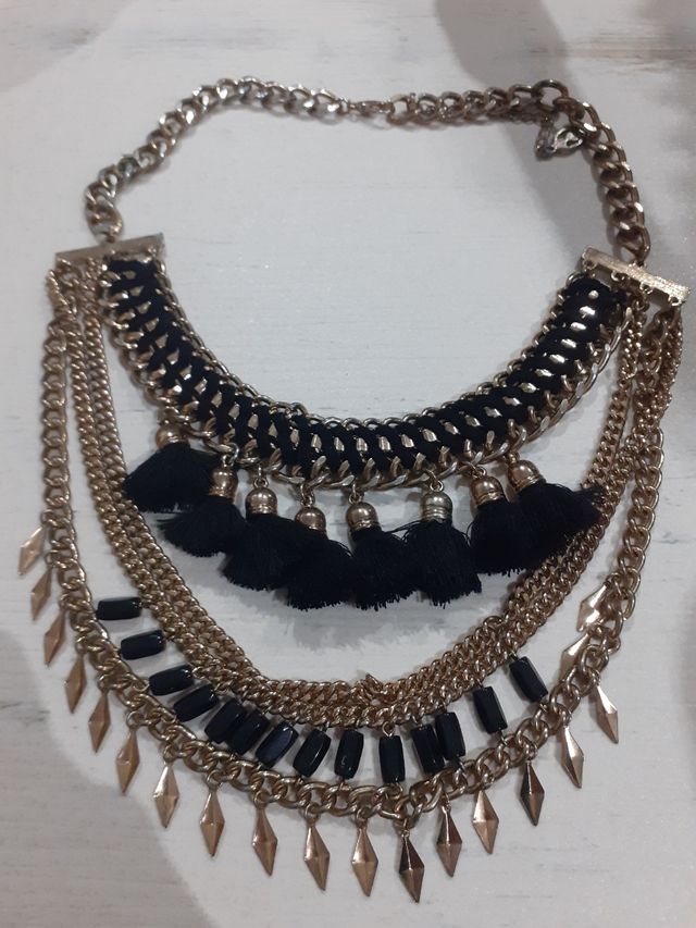 Collar Negro