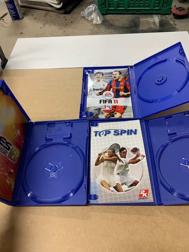 Carcasas con la información del juego