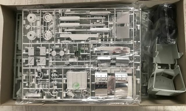 Maqueta 1/25 Peterbilt Highway Dragon Revell