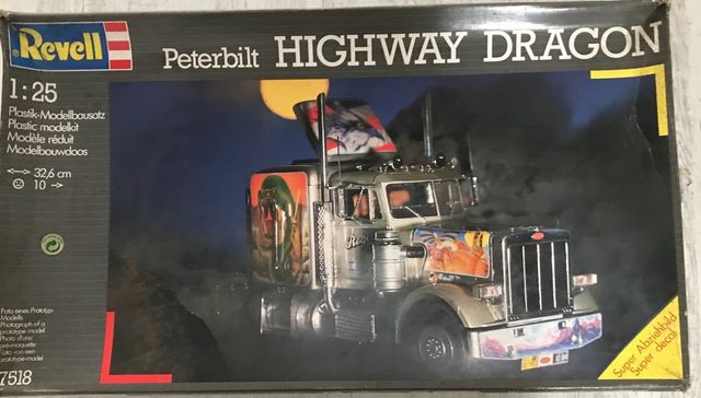 Maqueta 1/25 Peterbilt Highway Dragon Revell