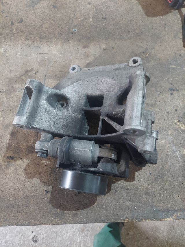 Soporte alternador e36 4cil