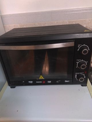Horno sobremesa marca Fagor en perfecto esta de segunda mano por 35 EUR en  Balaguer en WALLAPOP