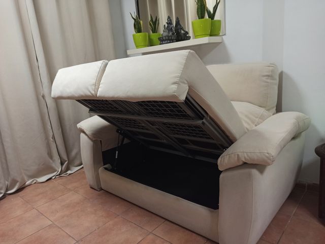 Sofá Arcón. *PRECIO NEGOCIABLE.
Escucho Ofertas