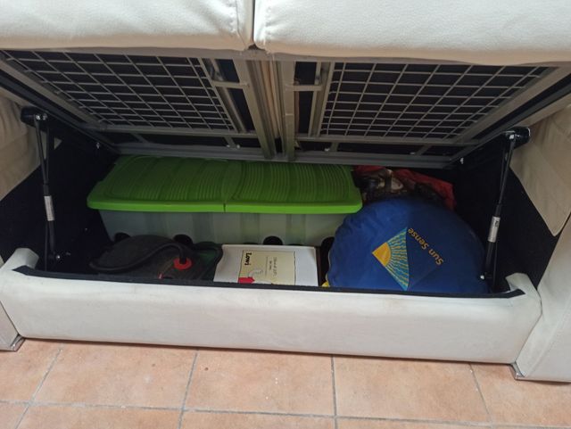 Sofá Arcón. *PRECIO NEGOCIABLE.
Escucho Ofertas