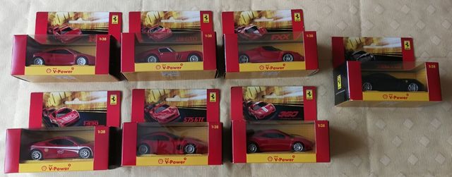 Ferrari 575 GTC a escala 1:38 de Hot Wheels