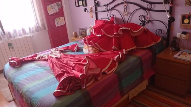 Vestido flamenco con cola