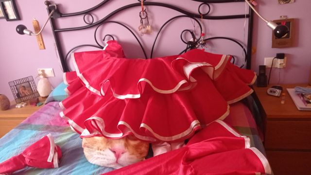 Vestido flamenco con cola