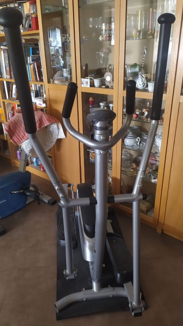 Bicicleta estática elíptica