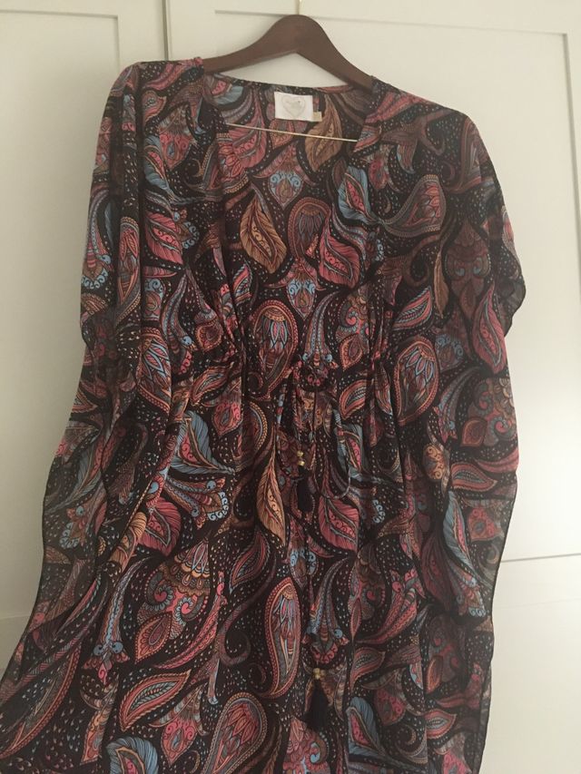 Vestido tipo kaftan