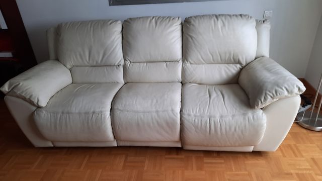 Sofa de piel.OFERTON
