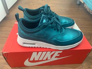 nike thea azul