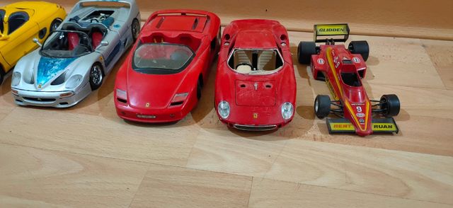 coches escala 1/18 y 1/24