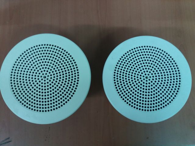 Altavoces de techo