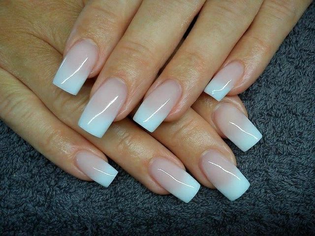 se hacen uñas de gel y semi economicas