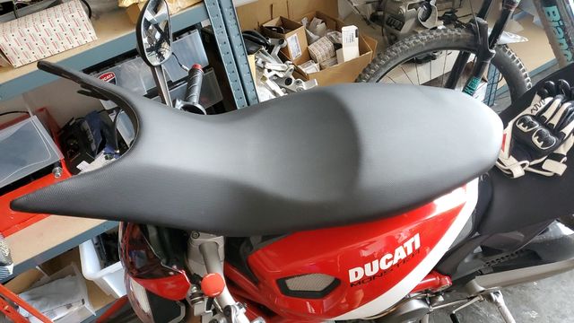 Asiento Ducati Hypermotard 939