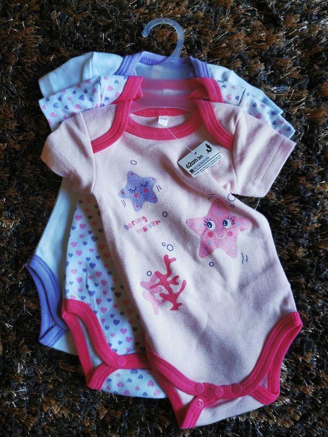 Bodies, vestido y camiseta