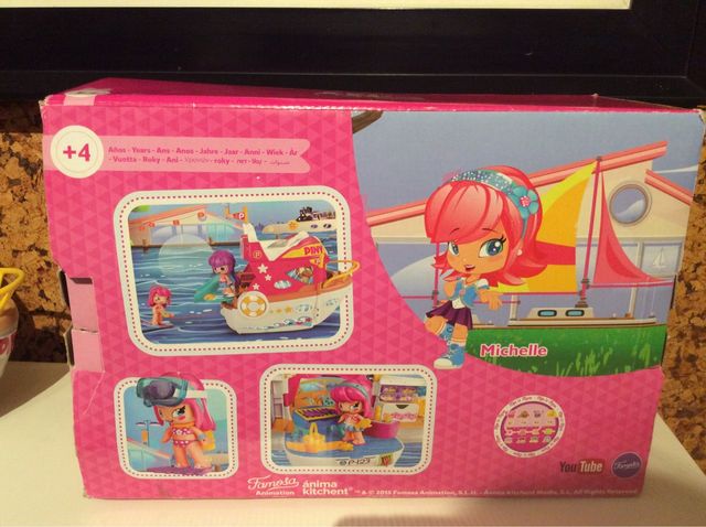 Iate Pinypon com caixa+2 bonecos de presente