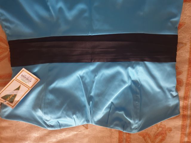 vestido de raso sin estrenar