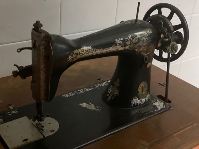 Máquina de coser Singer