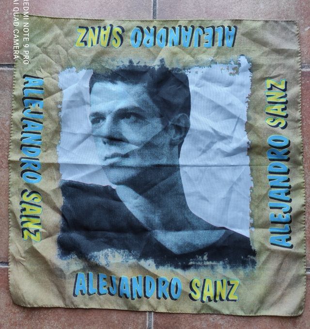Pañuelo Alejandro Sanz