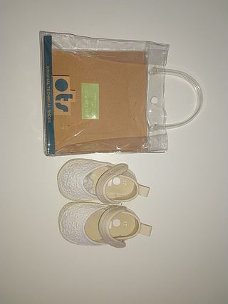 Calzado bebé. Talla 17 de segunda mano por 8 EUR en Palencia en WALLAPOP