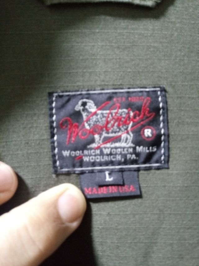 Sobre camisa pesca woolrich made in usa