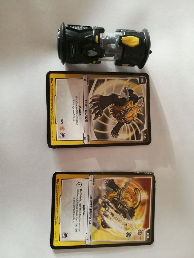 2 monsunos con sus cartas 6 €, x separado a 4€