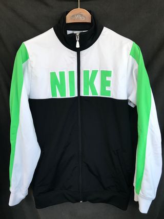 VINTAGE chandal completo NIKE talla 13 - 15 años de segunda mano por 25 EUR  en Alicante en WALLAPOP