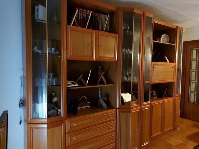 Mueble de comedor de segunda mano por 50 € en Sabadell en WALLAPOP