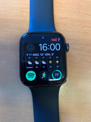 Apple Watch SE Cellular 44 de segunda mano por 290 EUR en Santa Coloma de  Gramenet en WALLAPOP
