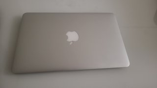 Macbook air 2011 //i5///