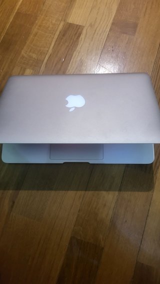 Macbook air 2011 //i5///