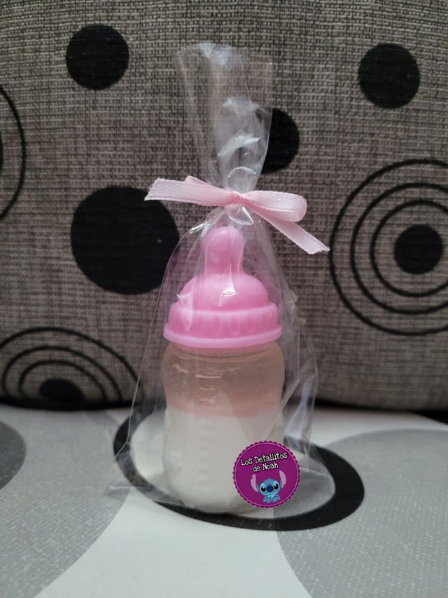 Detalle biberón de jabón